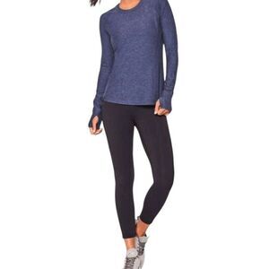LULULEMON ATHLETICA Runderful Long Sleeve Size 2